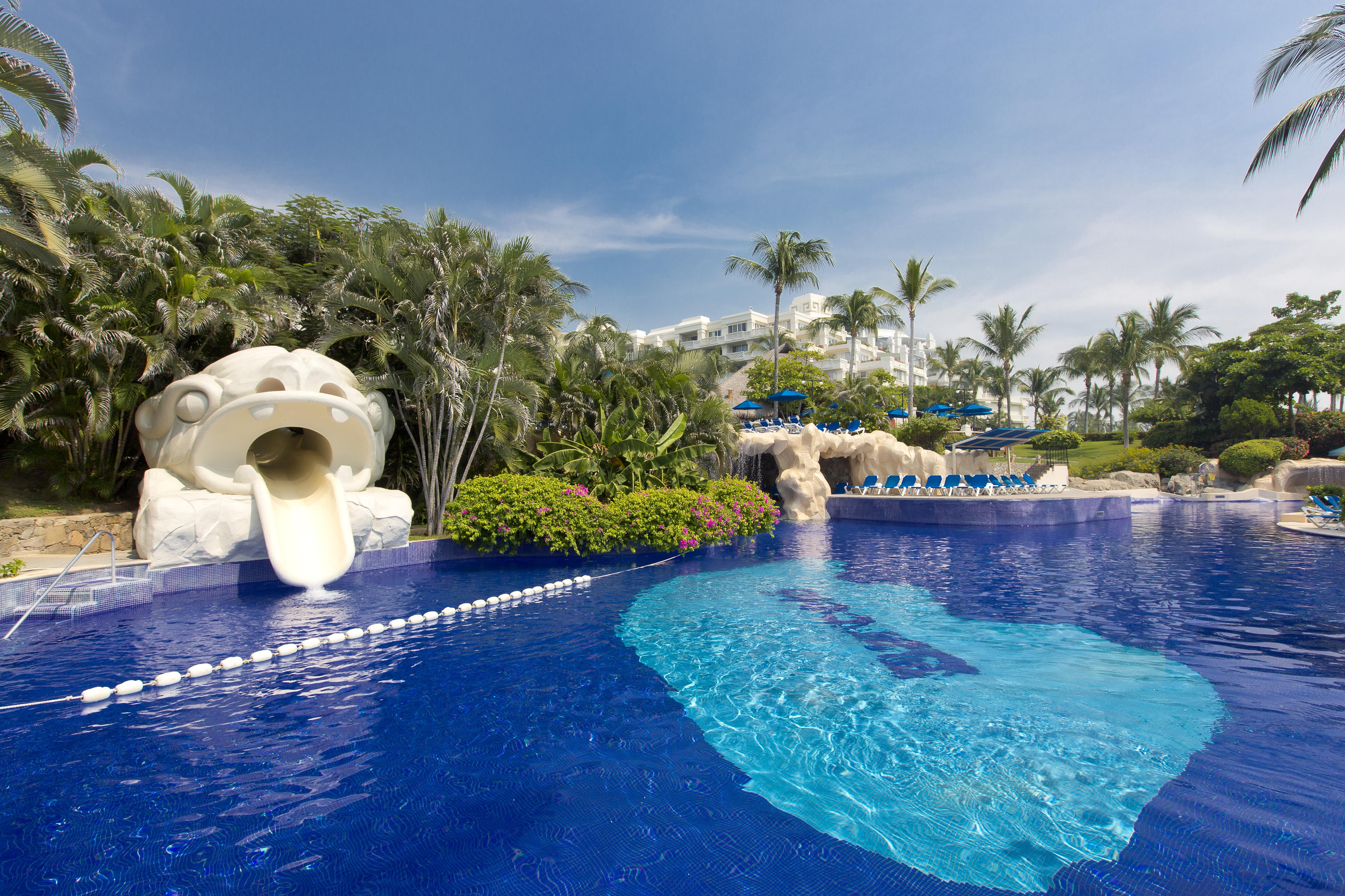 Hotel Barcelo Karmina Manzanillo Exteriér fotografie The water park at the Hard Rock Hotel