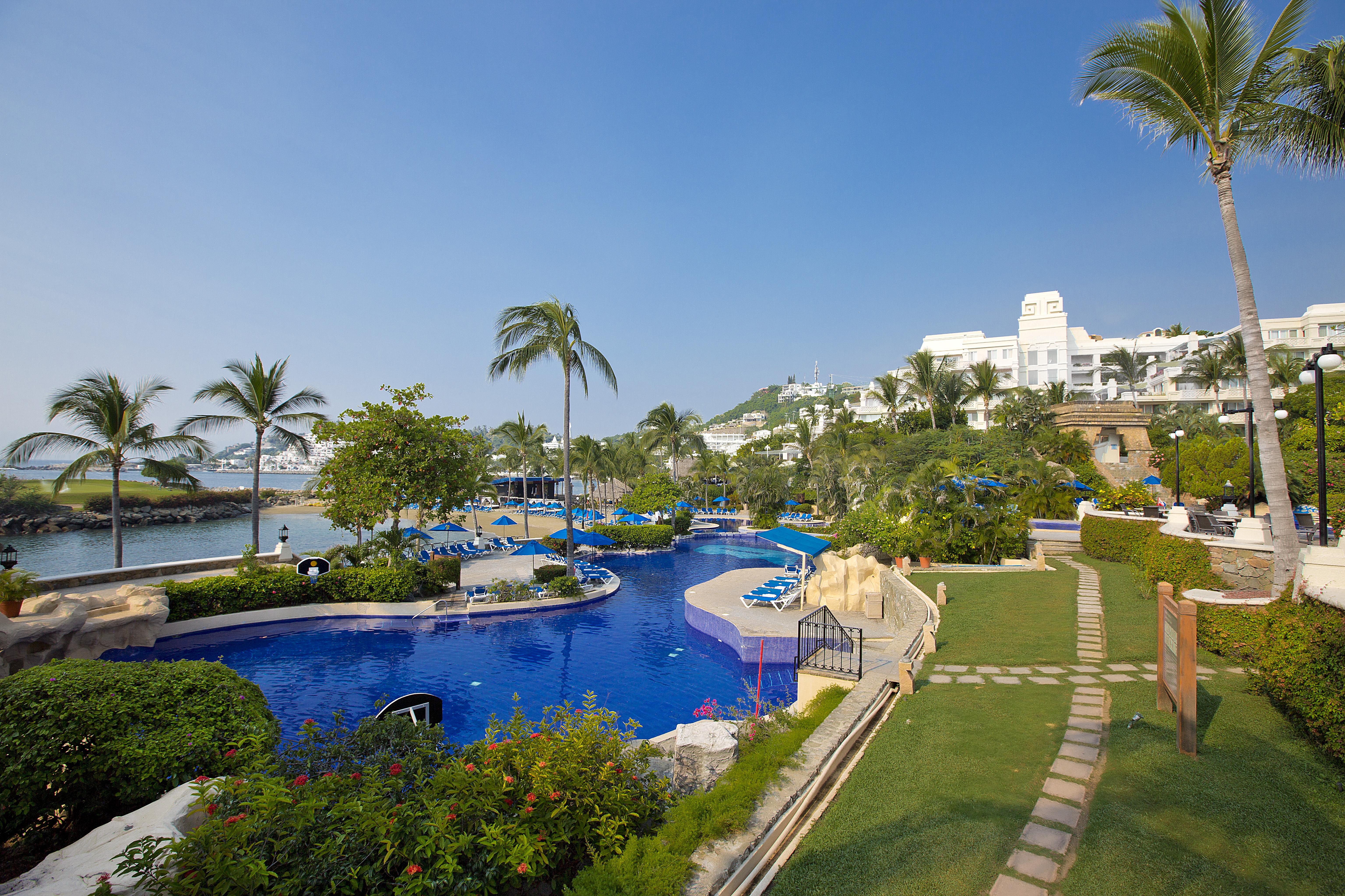 Hotel Barcelo Karmina Manzanillo Exteriér fotografie The Royal Island Resort and Spa