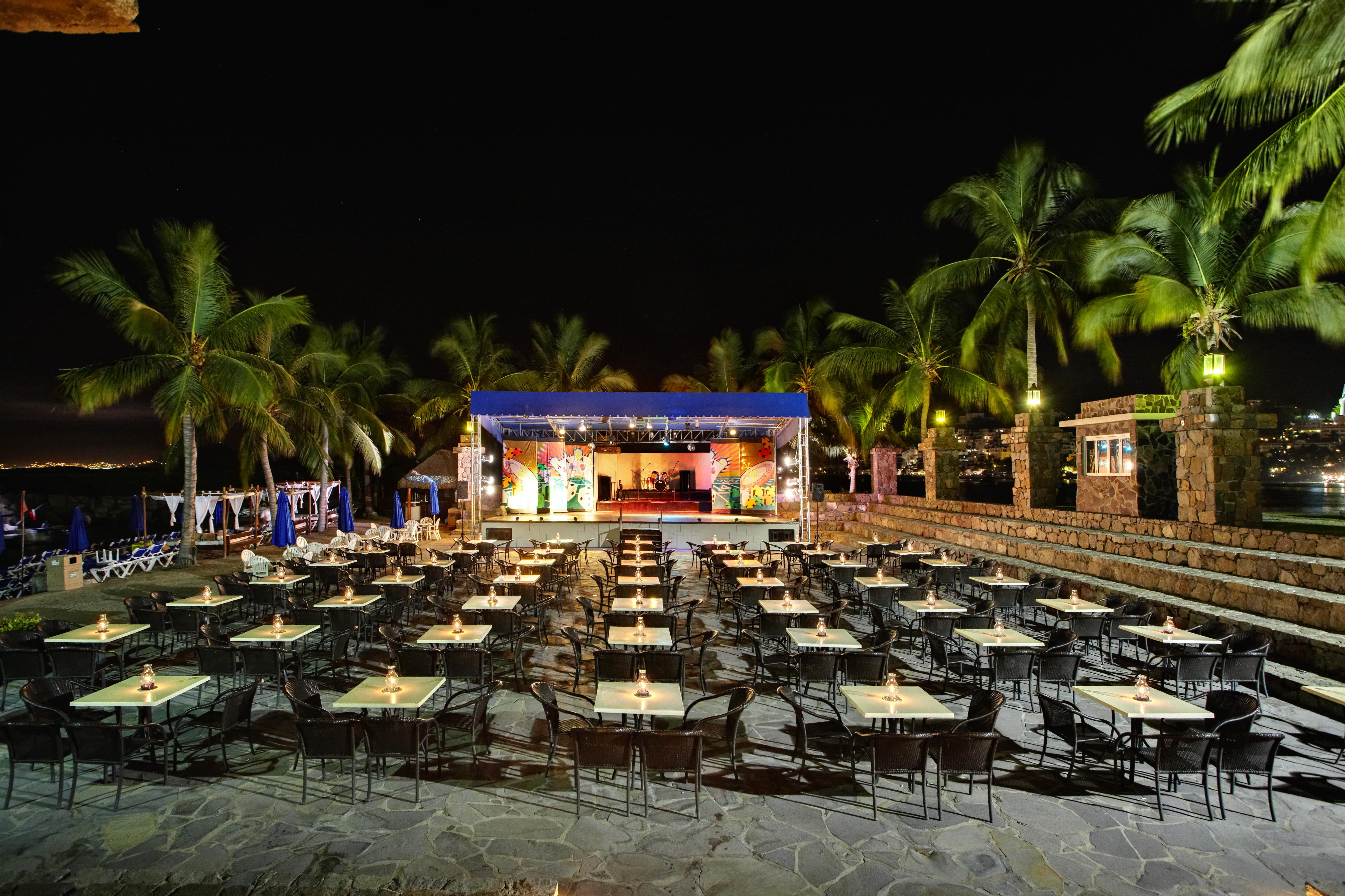 Hotel Barcelo Karmina Manzanillo Exteriér fotografie The stage at the resort