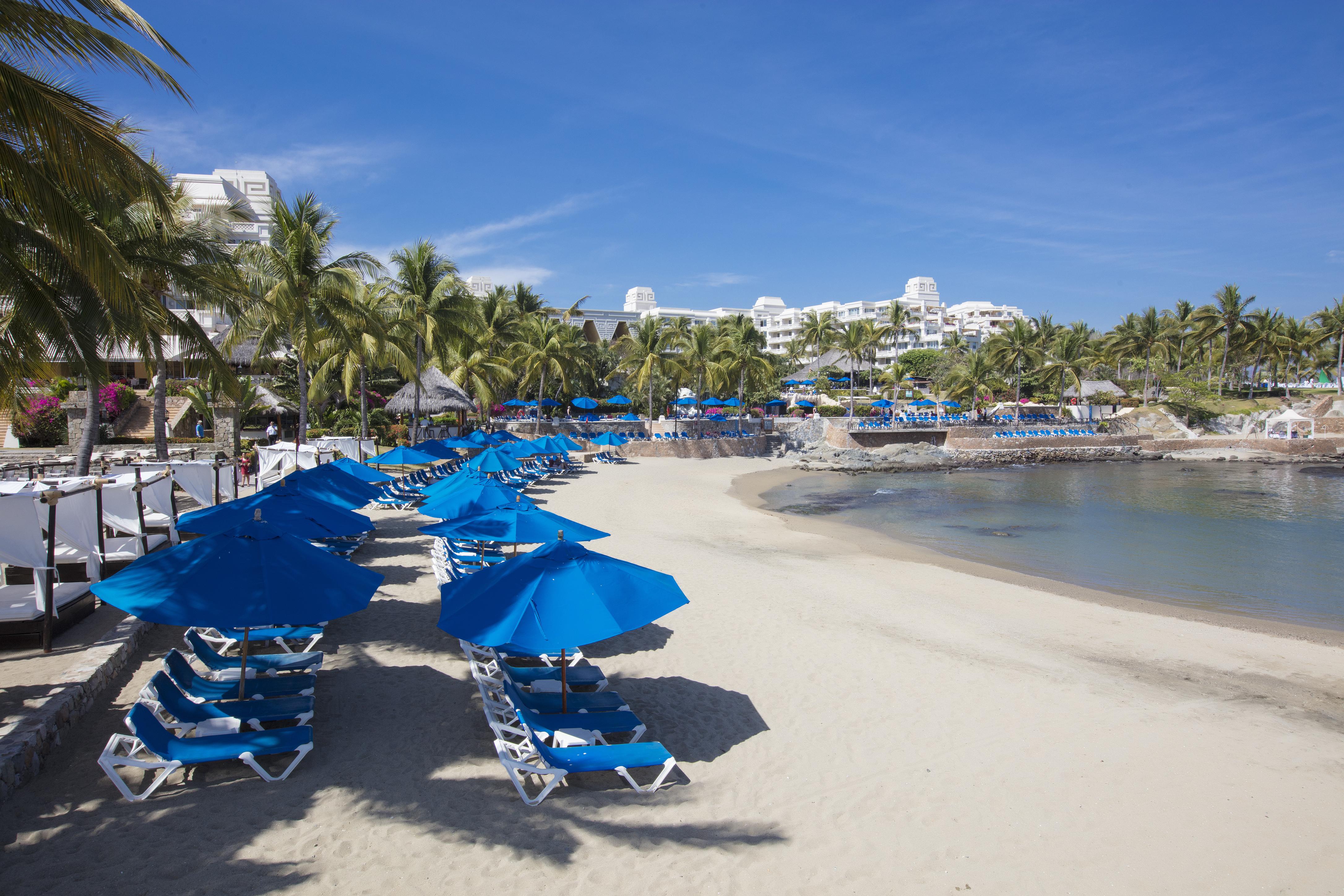 Hotel Barcelo Karmina Manzanillo Exteriér fotografie Beach at the Grand Fiesta Americana Resort, Acapulco, Mexico